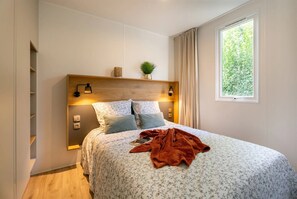 4 bedrooms, WiFi - ZEcamping 4* - Piscine couverte - Plage à 2 km - Animations (Guidel)