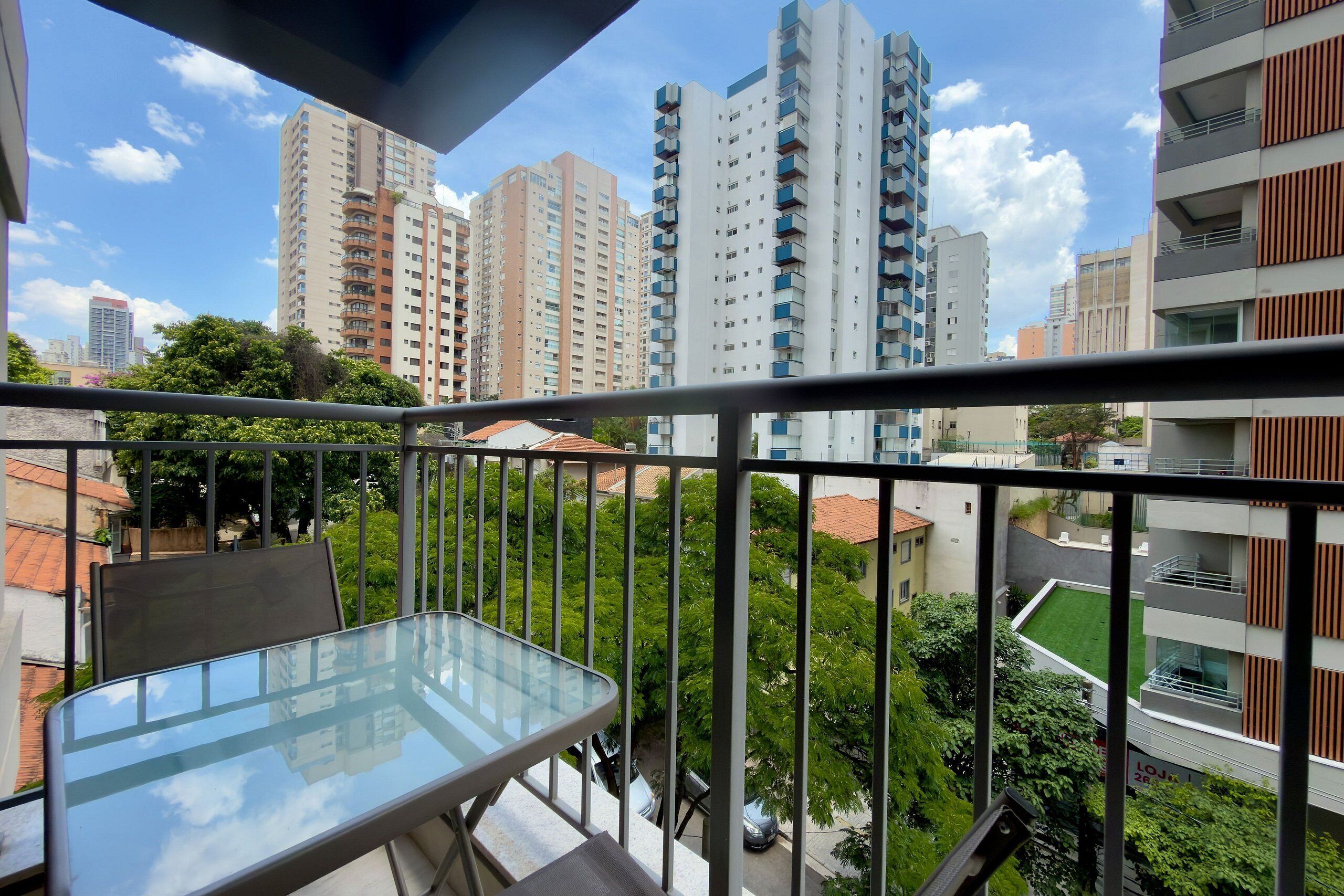 Apartment | Outdoor dining