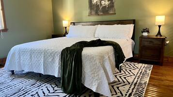 Bureau, fer et planche à repasser, lit parapluie, Wi-Fi gratuit