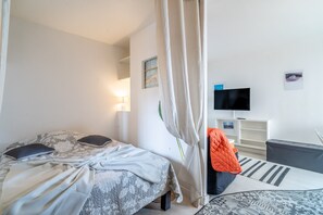 Bed sheets - Apartment 'Vue Mer' with Sea View and Private Terrace (Saint Pierre la Mer)
