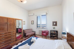 2 bedrooms, free WiFi