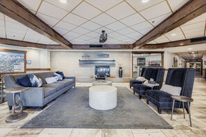 Lobby - Downtown Lux Condo, Ski-In/Out-Village-Breck Liftside 5404 (Breckenridge)