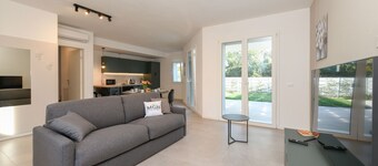 MGH Luxury- Blue Horizon Lake House