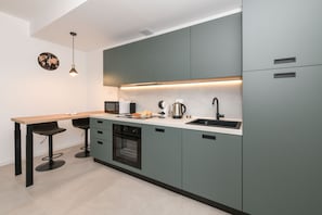 Fridge, microwave, oven, dishwasher