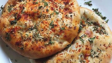 Daily buffet breakfast (USD 300 per person)