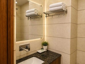 Deluxe Room, City View | Bilik Mandi