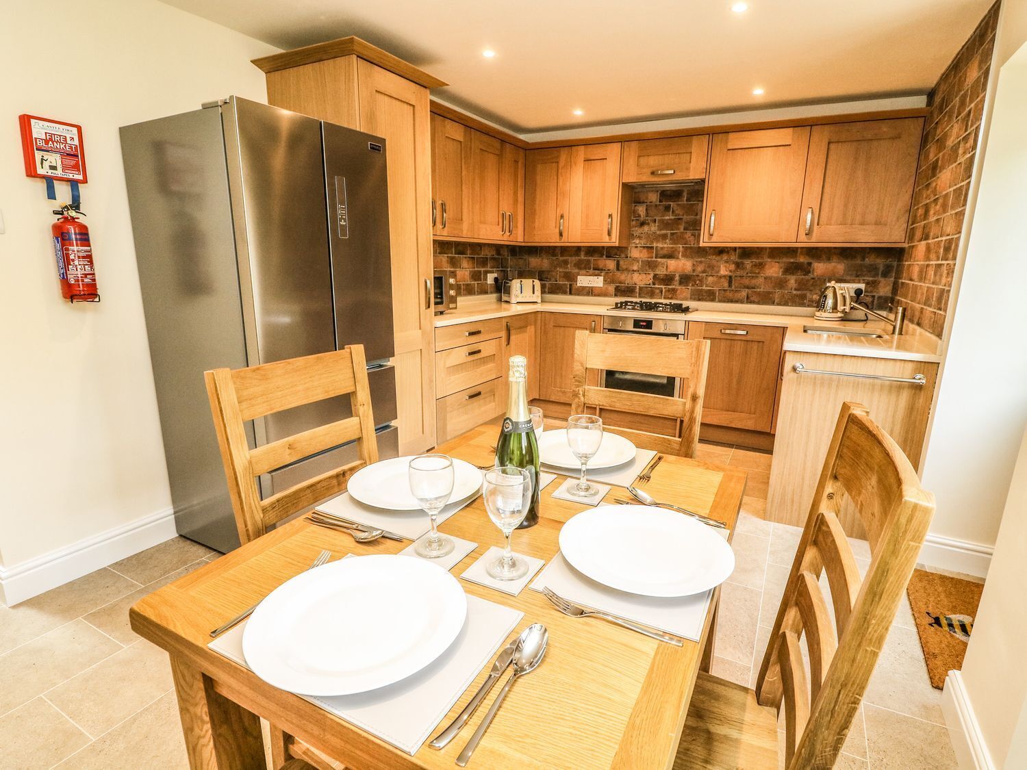 Lave-vaisselle, vaisselle et ustensiles