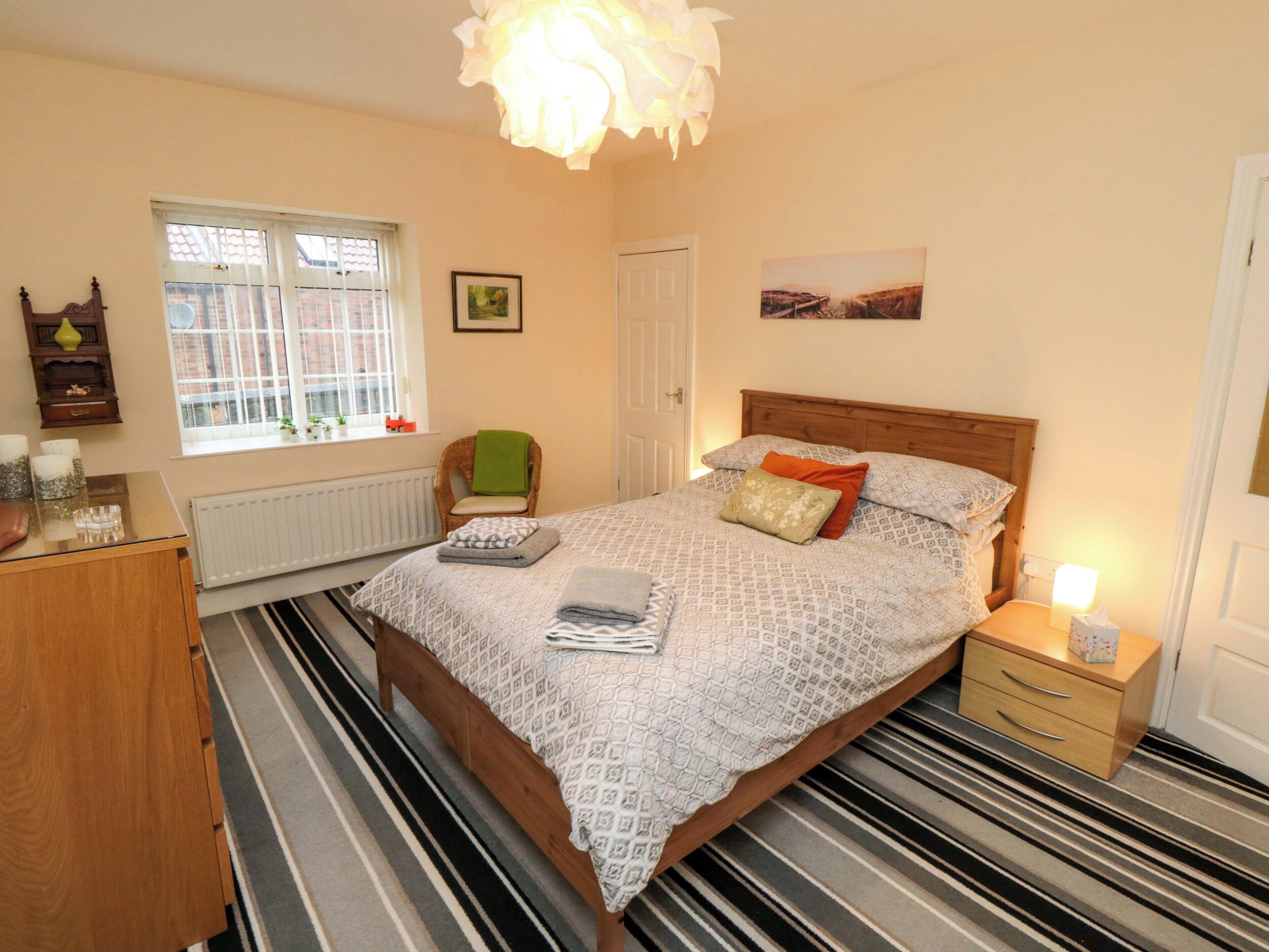 2 bedrooms, individually decorated, individually furnished, free WiFi