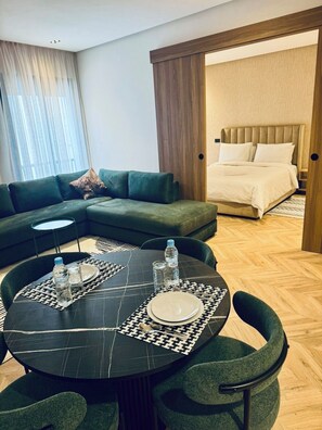 Interior - Selena Studio - Contemporary Space with Convenient Transport Links (Casablanca)