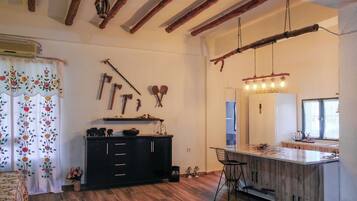 Double or Twin Room, Patio, Mountainside | Living area