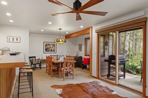 Dining - Outpost: Sagebrush 1312 - Aspens Location! (Wilson)