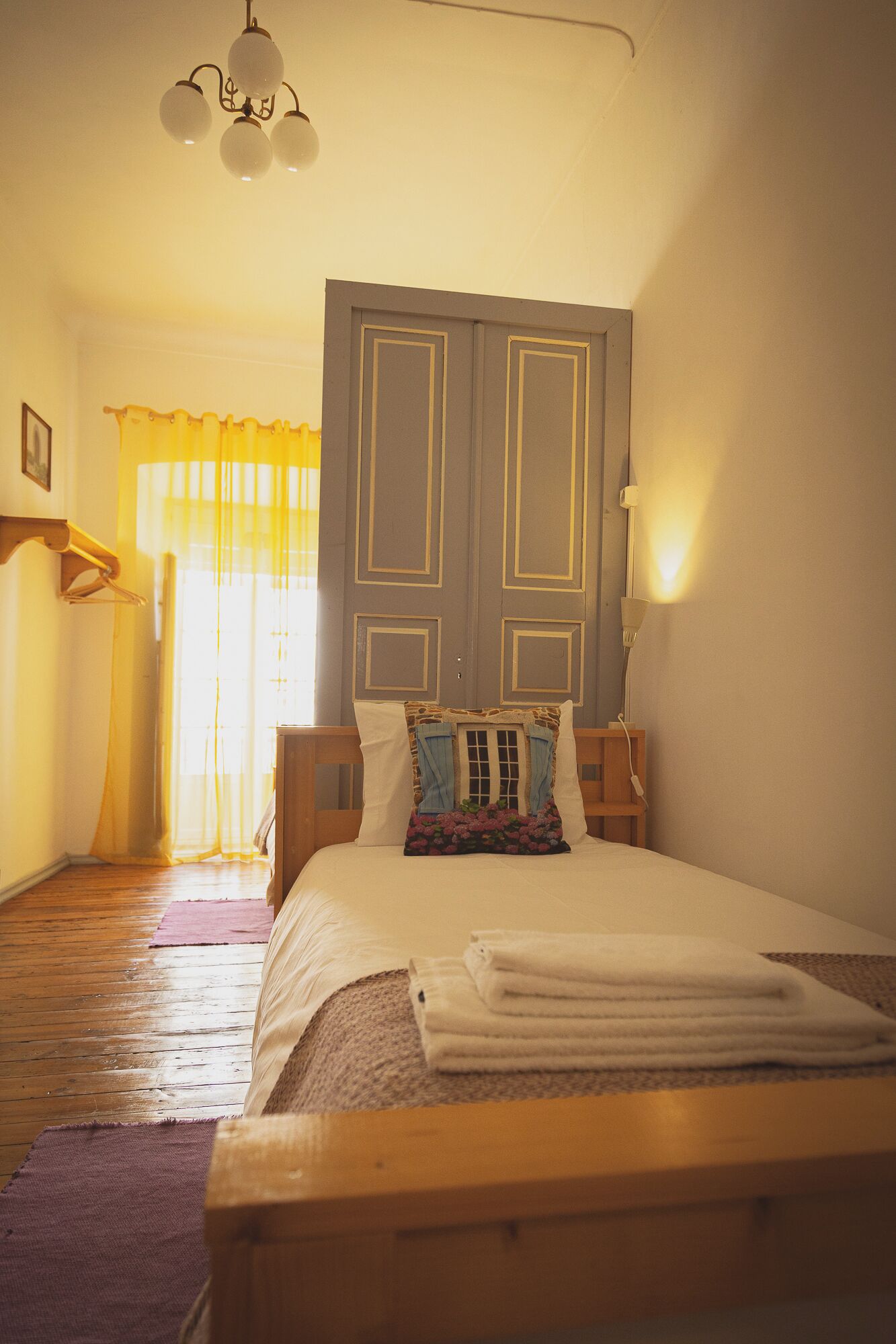 Tabla de planchar con plancha y wifi gratis 