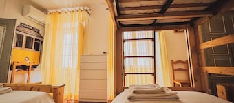 Very Typical - Alojamento Local