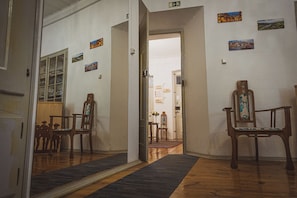 Reception - Very Typical - Alojamento Local (Elvas)