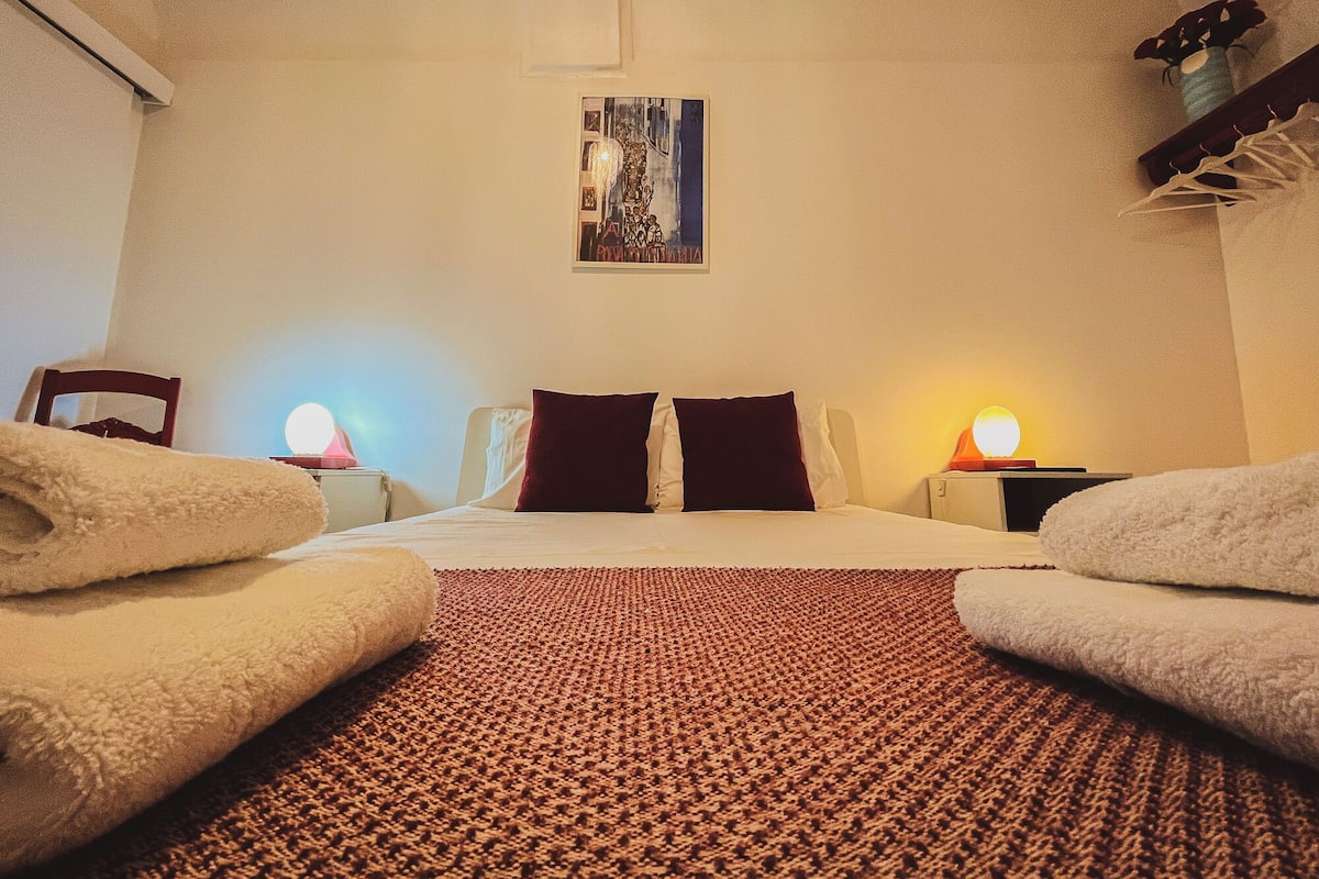 Double Room | Iron/ironing board, free WiFi