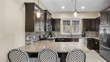 House, Multiple Beds (Villa Soleil Dunes) | Private kitchen