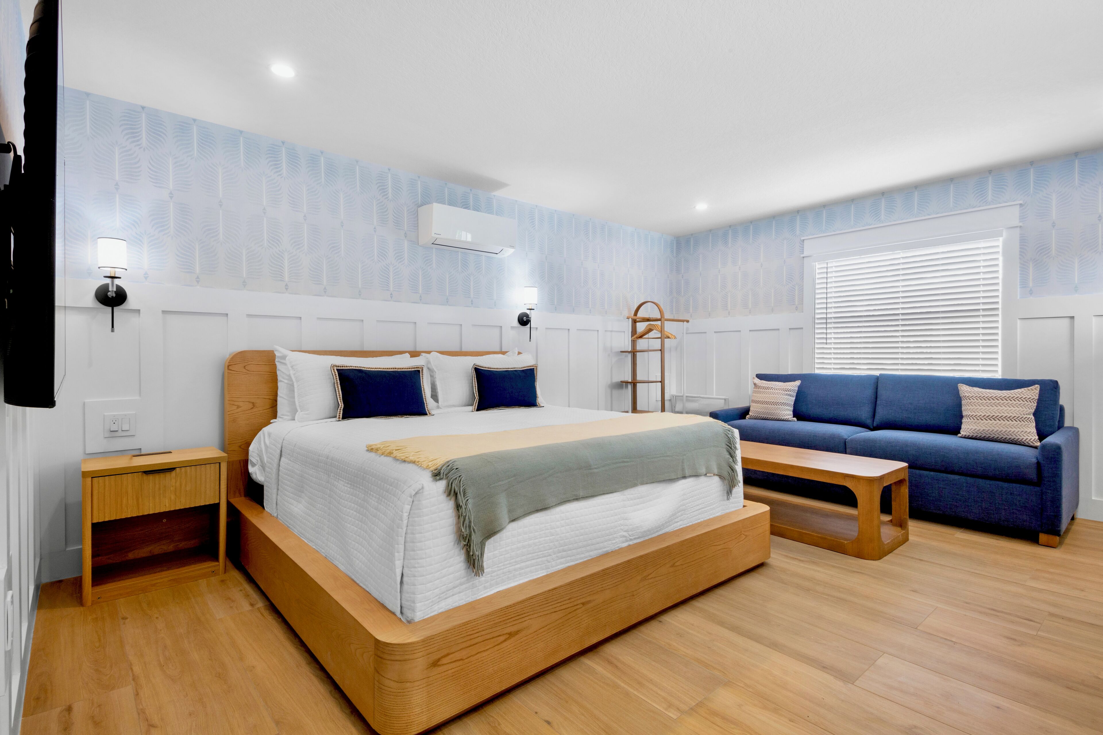 Deluxe Studio Suite | Iron/ironing board, free WiFi