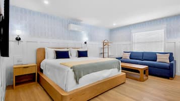 Deluxe Studio Suite | Iron/ironing board, free WiFi