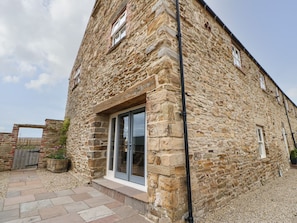 Exterior detail - The Granary (Durham)
