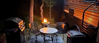 StayNow @ The Tiny Hideaway between New Braunfels & Canyon Lake