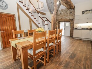 Dining - The Turnip Barn (Durham)