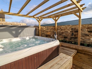 Bathtub spa outdoor