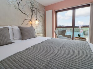 3 habitaciones, decoración personalizada y muebles diferentes 