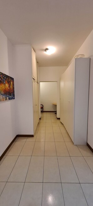 Interior - Villa gli Ulivi Calafate - Lake & Mountain View near Varenna (Perledo)