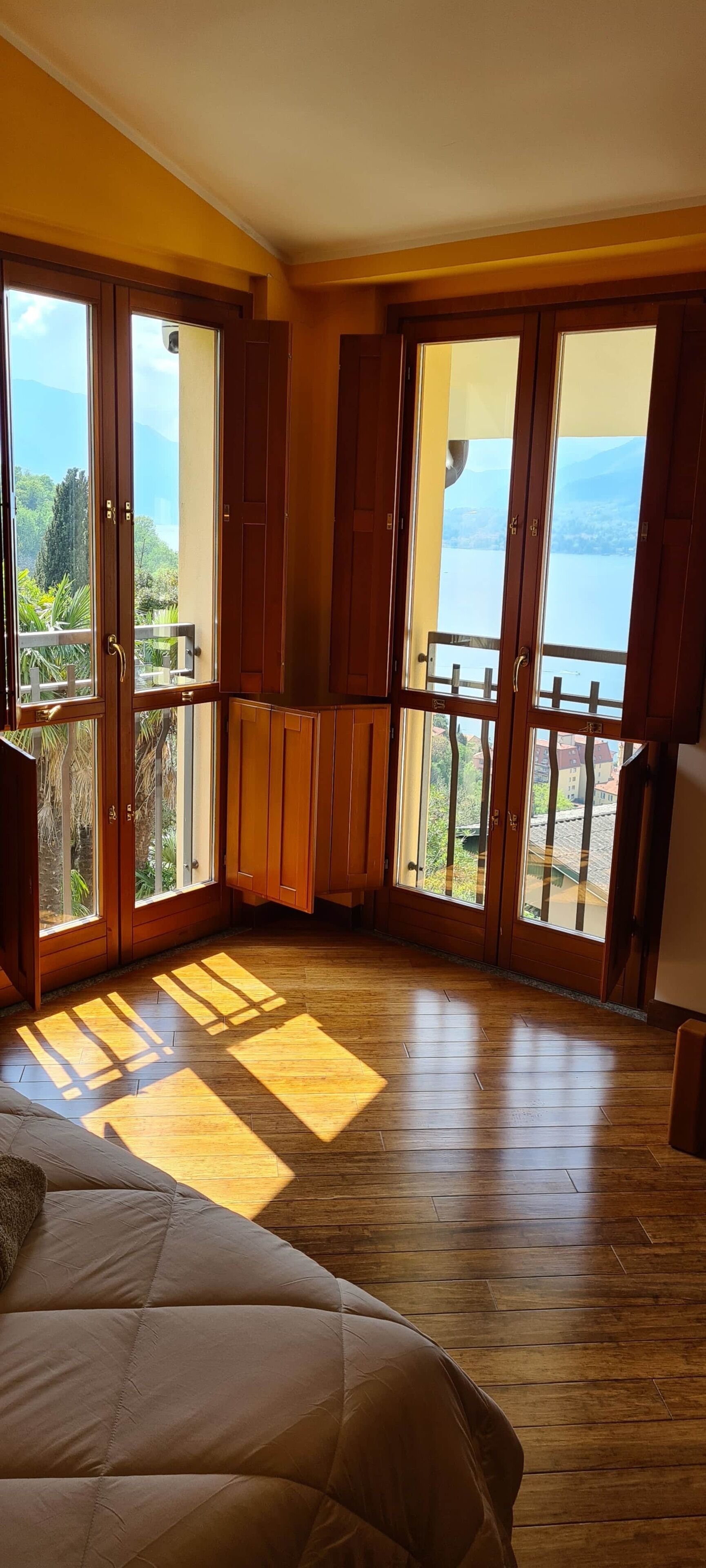 3 chambres, fer et planche à repasser, Wi-Fi, draps fournis