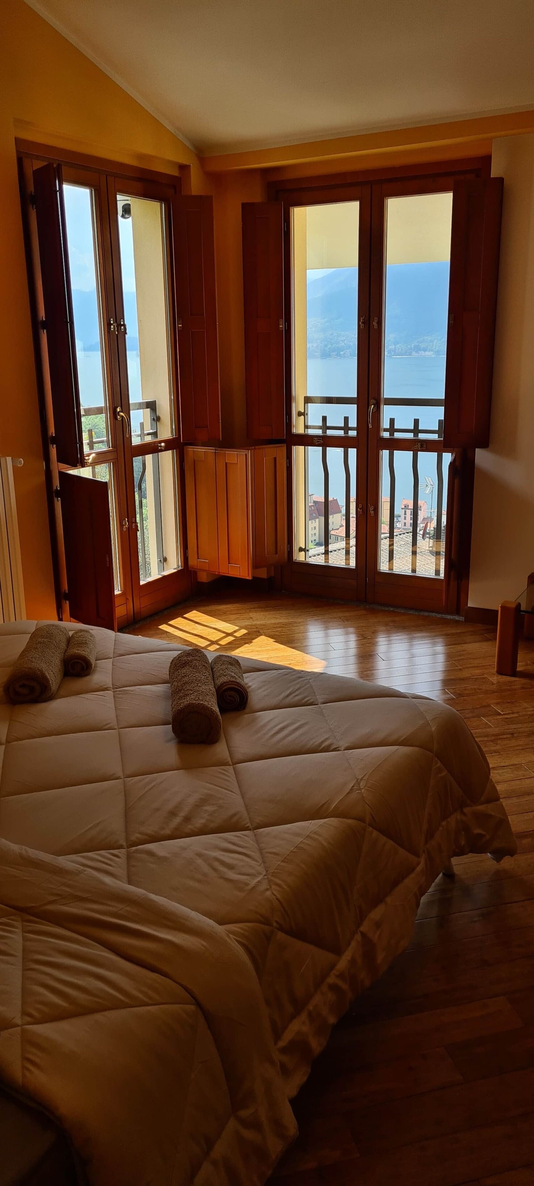 3 soverom, strykejern/-brett, wi-fi og sengetøy