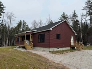 Exterior - Serene 3-bedroom house in Bethel perfect for your getaway (Bethel)