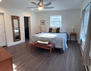 Internet, bed sheets - Serene 3-bedroom house in Bethel perfect for your getaway (Bethel)