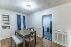 Dining - Suite C at Blue Sky Terrace (Columbus)