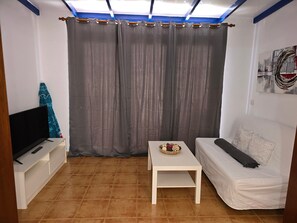 Living area - Vacation Home 'Rojo' with Sea View and Wi-Fi (Caleta de Sebo)