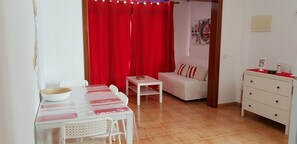Interior - Vacation Home 'Rojo' with Sea View and Wi-Fi (Caleta de Sebo)