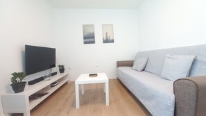 TV - Vacation Apartment 'Welcome La Tercera' with Sea View, Private Terrace and Wi-Fi (Agaete)
