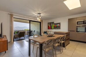 Dining - Domaine Frasso - Proche Plage de Porticcio (Grosseto-Prugna)