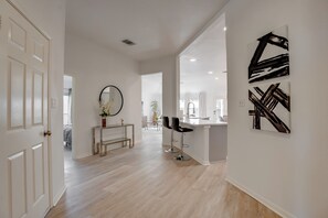 Interior - Spacious Pflugerville TX Escape (Pflugerville)