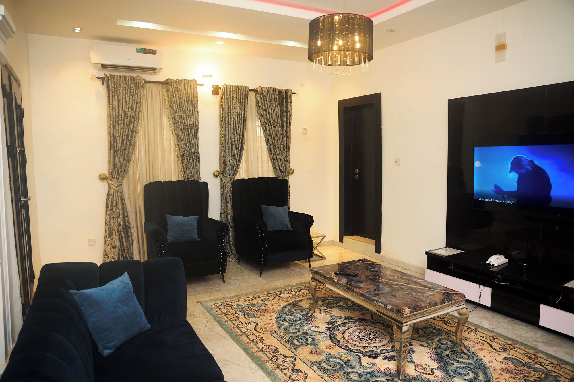 Apartament estàndard, balcó | Sala d'estar | Televisor intel·ligent, consola de videojocs i Netflix 