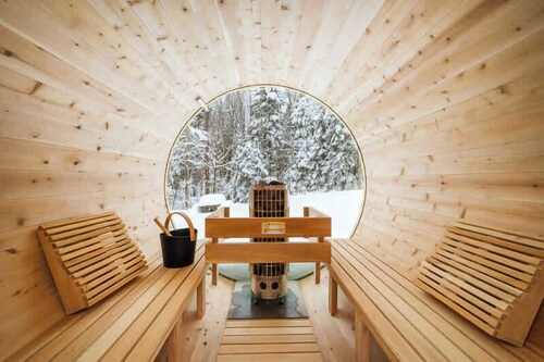 Chalet Serenia on Lake Beaudoin