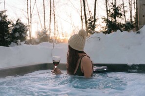 Bain à remous extérieur