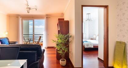 GuestReady - Caniço Retreat with Balcony
