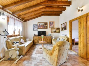 House (Three bedroom Vila with Pool) | Dining room - Holiday House Luka (Stankovci)