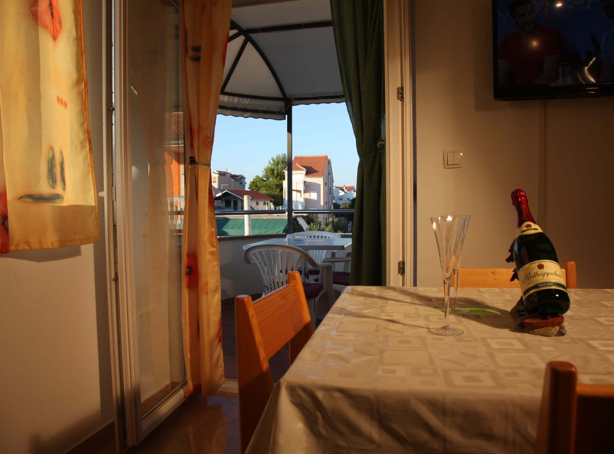 Apartment (One Bedroom apartment with Sea View () | Dining room