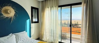 Luxurious Villa Rental in Raoued, Tunisia - Private Pool & Elegance