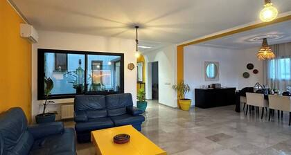 Luxurious Villa Rental in Raoued, Tunisia - Private Pool & Elegance
