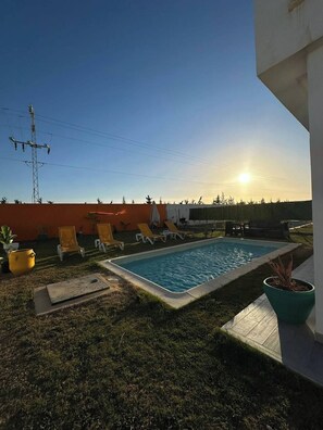 Villa, 3 chambres, accessible aux personnes à mobilité réduite, fumeurs | Piscine | Piscine extérieure
