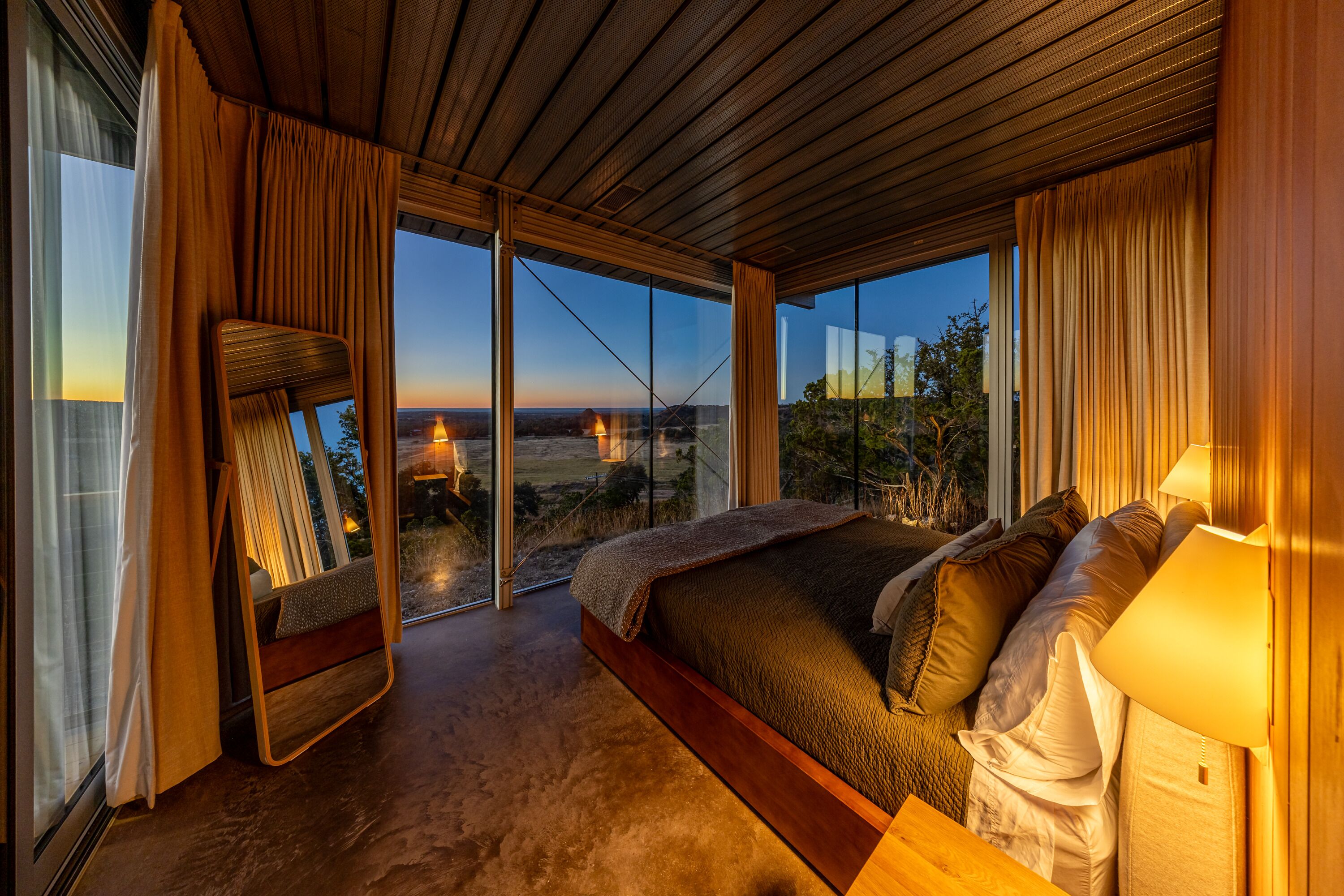 1 soverom, strykejern/-brett, wi-fi (inkludert) og sengetøy