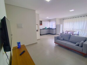 Basic Apartment | Living area - Apt w/ Barbecue Grill 190 m From the Beach Mbu0102 (Barra Velha)