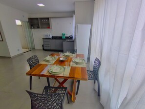 Basic Apartment | Private kitchen - Apt w/ Barbecue Grill 190 m From the Beach Mbu0102 (Barra Velha)